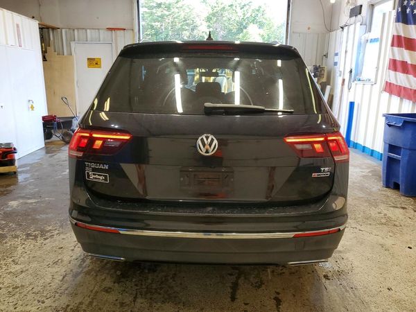 2018 VOLKSWAGEN TIGUAN SE, 4Motion SEL — DIRR