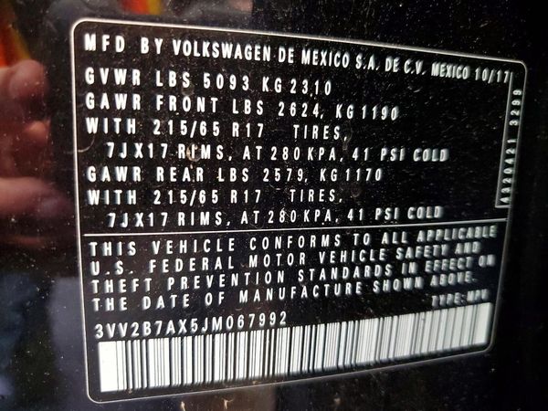 2018 VOLKSWAGEN TIGUAN SE, 4Motion SEL — VINS