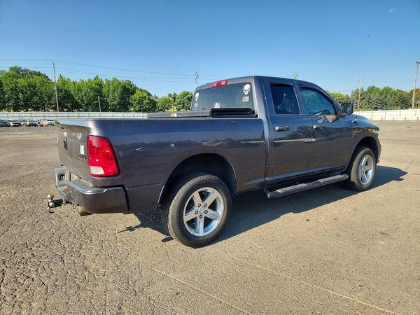 2014 RAM 1500 ST