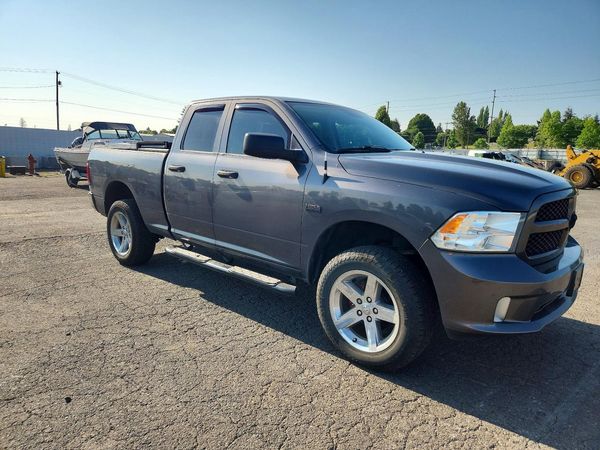 2014 RAM 1500 ST