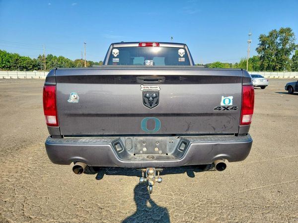 2014 RAM 1500 ST