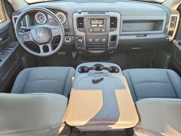 2014 RAM 1500 ST
