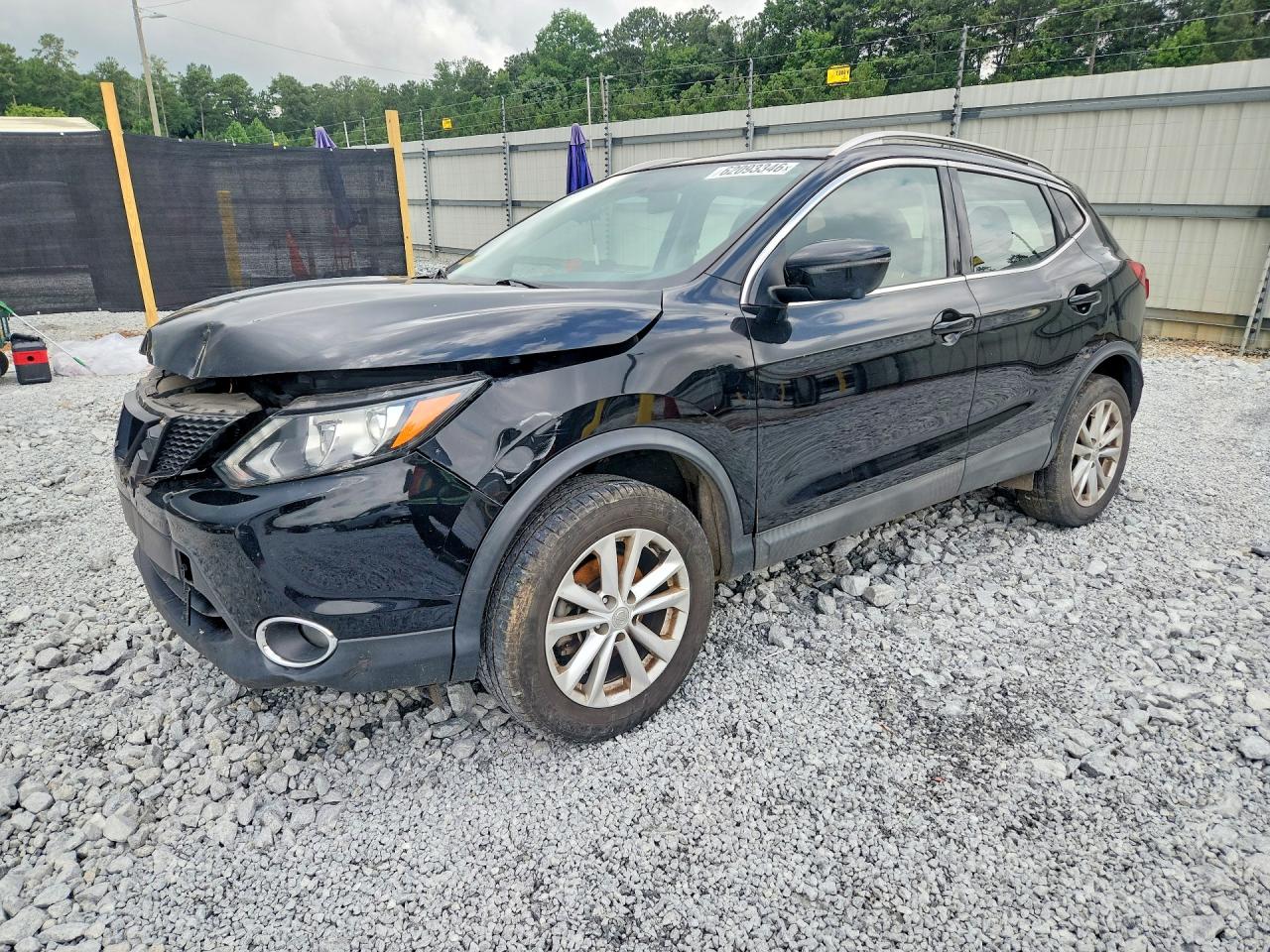 2018 NISSAN ROGUE — Front 3/4