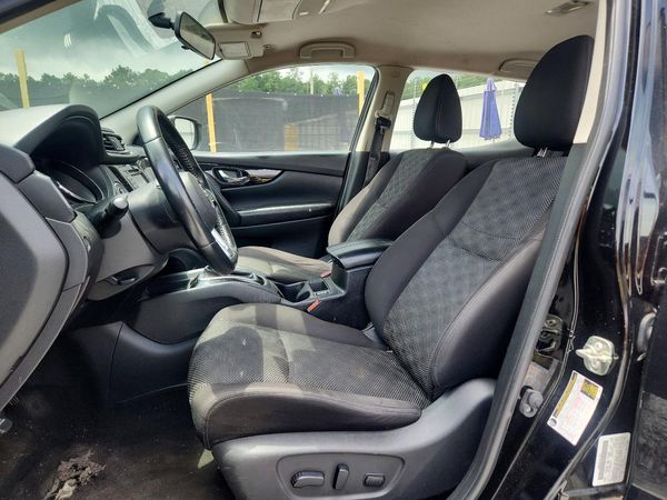 2018 NISSAN ROGUE — DENT