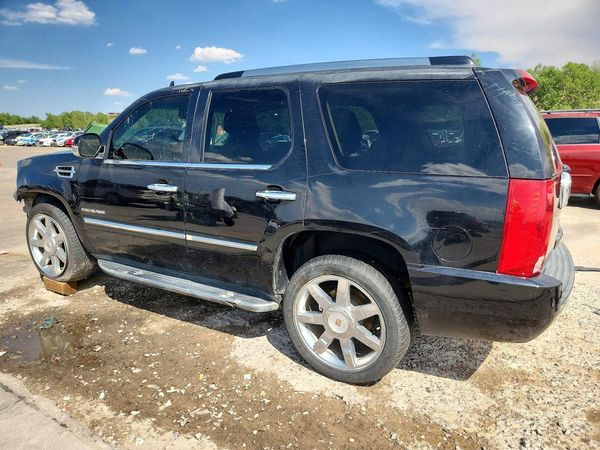 2024 CADILLAC ESCALADE Luxury
