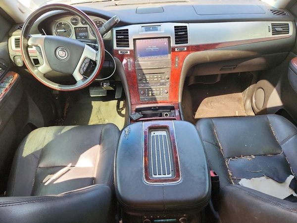 2024 CADILLAC ESCALADE Luxury