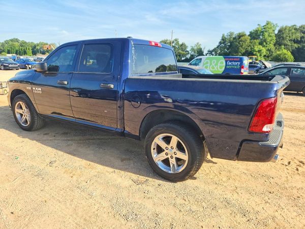 2015 RAM 1500 ST