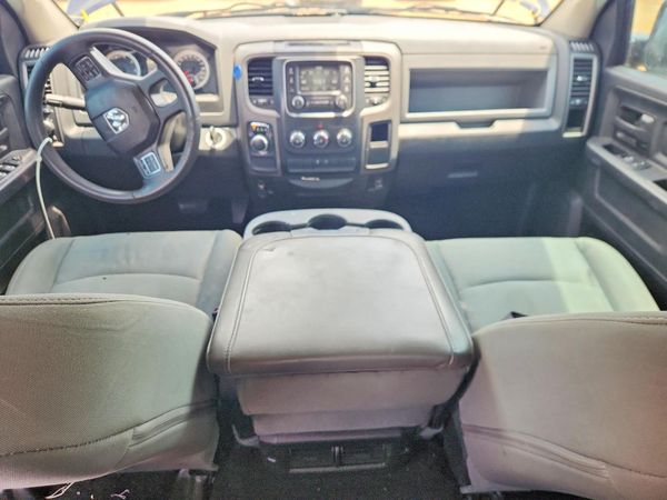 2015 RAM 1500 ST