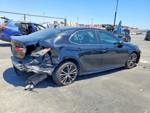 2020 TOYOTA CAMRY