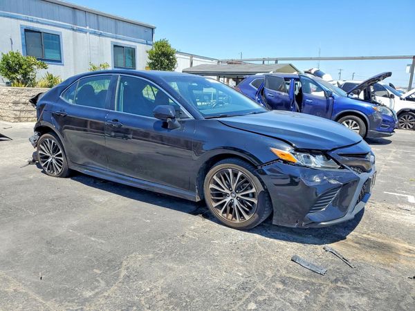 2020 TOYOTA CAMRY