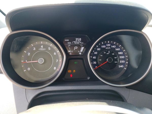 2013 HYUNDAI ELANTRA