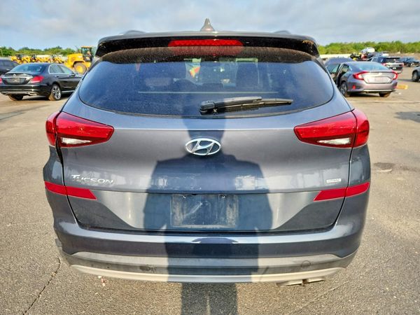 2021 HYUNDAI TUCSON