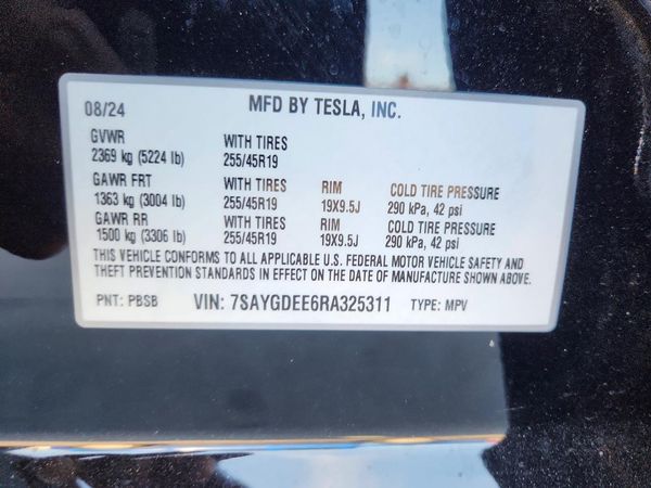 2024 TESLA MODEL Y