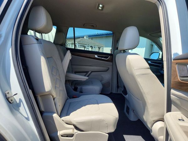 2024 VOLKSWAGEN ATLAS 4Motion SE