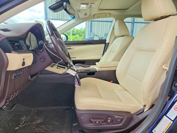 2017 LEXUS ES 350