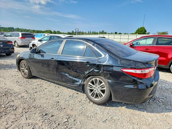 2015 TOYOTA CAMRY