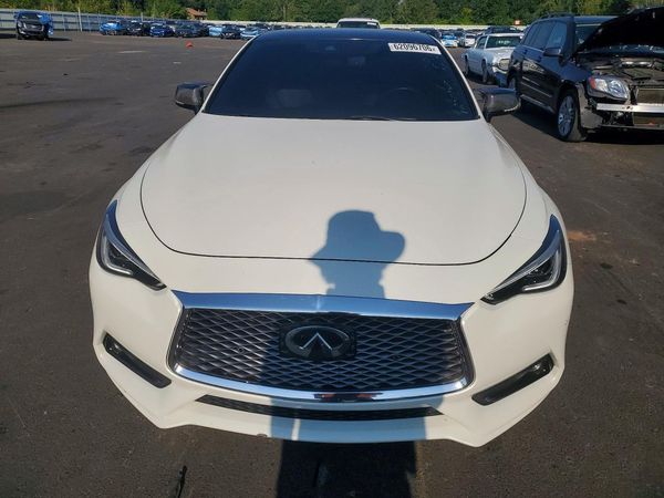 2017 INFINITI Q60