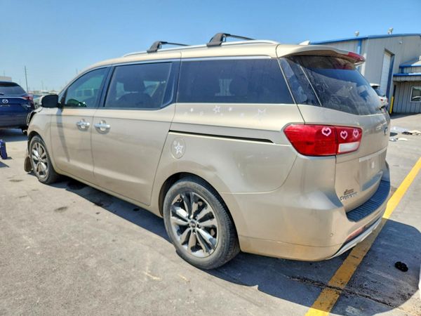 2015 KIA SEDONA