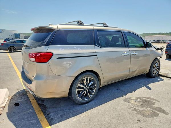 2015 KIA SEDONA