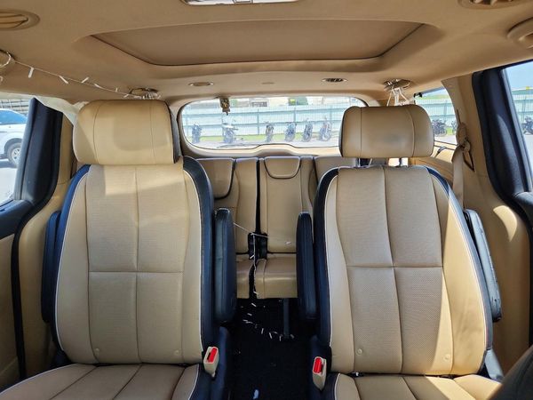 2015 KIA SEDONA
