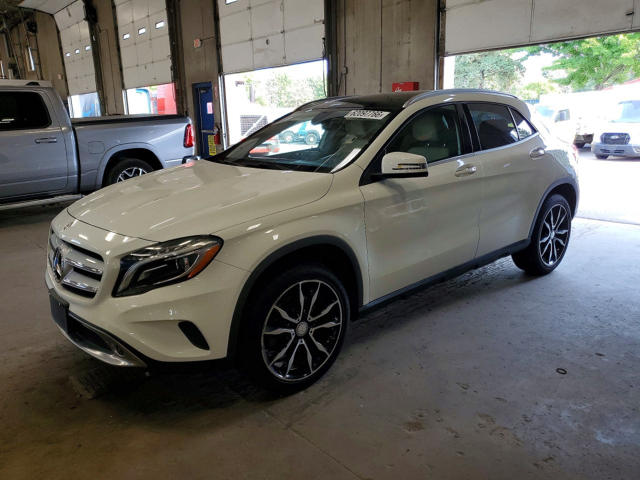 2016 MERCEDES-BENZ GLA