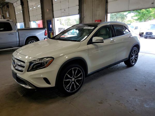 2016 MERCEDES-BENZ GLA