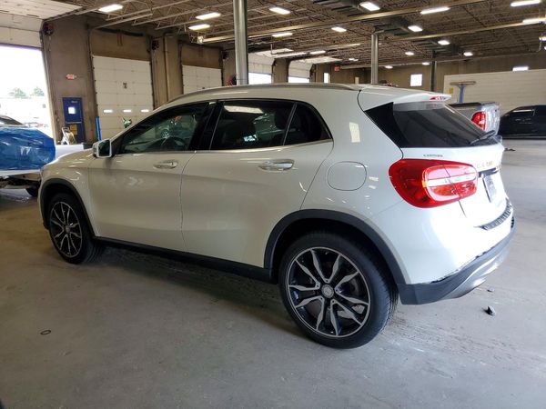 2016 MERCEDES-BENZ GLA