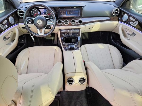 2019 MERCEDES-BENZ E E300