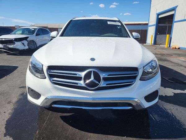 2017 MERCEDES-BENZ GLC GLC300