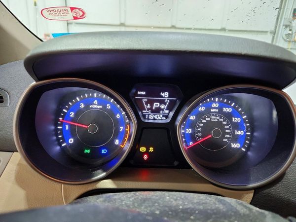 2016 HYUNDAI ELANTRA