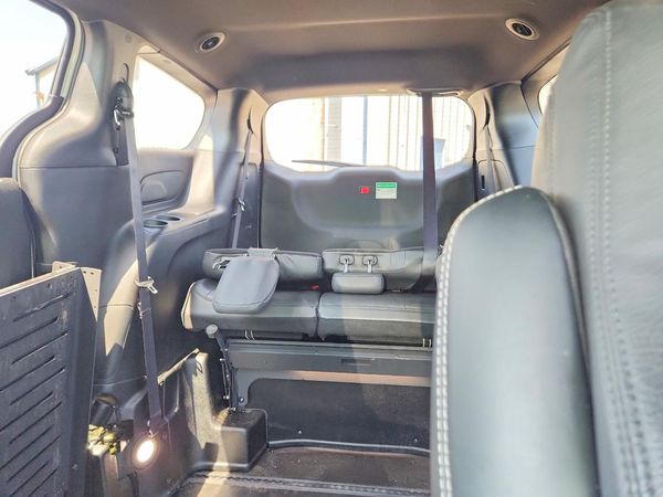 2025 CHRYSLER VOYAGER