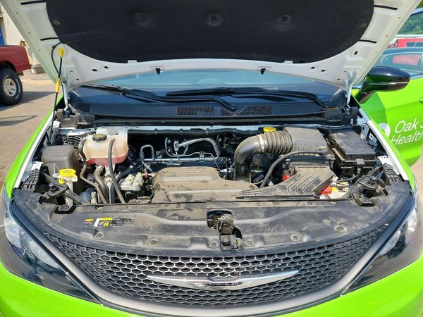 2025 CHRYSLER VOYAGER