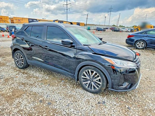 2022 NISSAN KICKS SV — Passenger 3/4