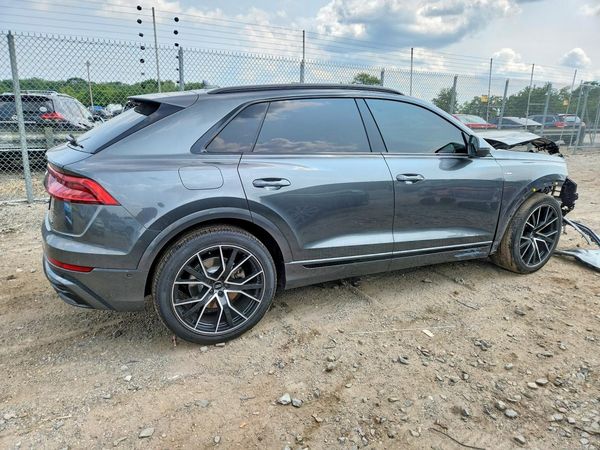 2020 AUDI Q8