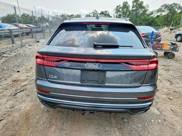 2020 AUDI Q8