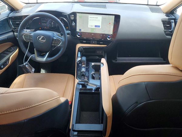 2023 LEXUS NX 350h Premium