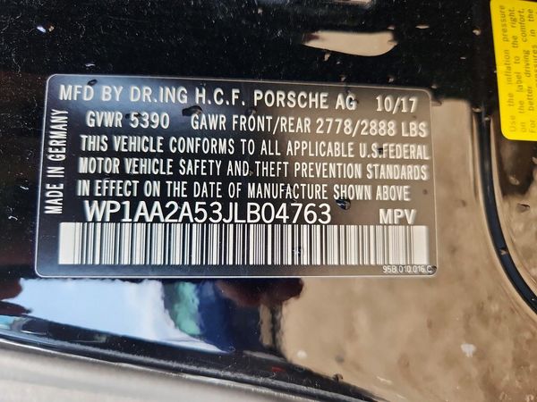 2018 PORSCHE MACAN