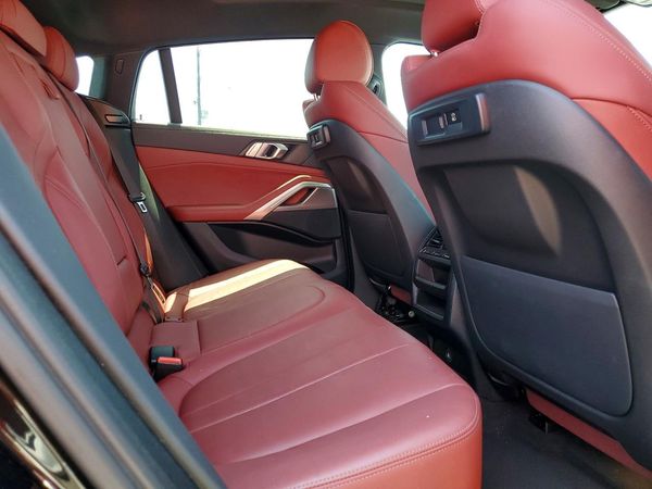 2022 BMW X6