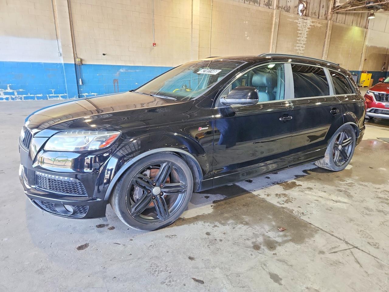 2015 AUDI Q7 S Line Prestige — Front 3/4