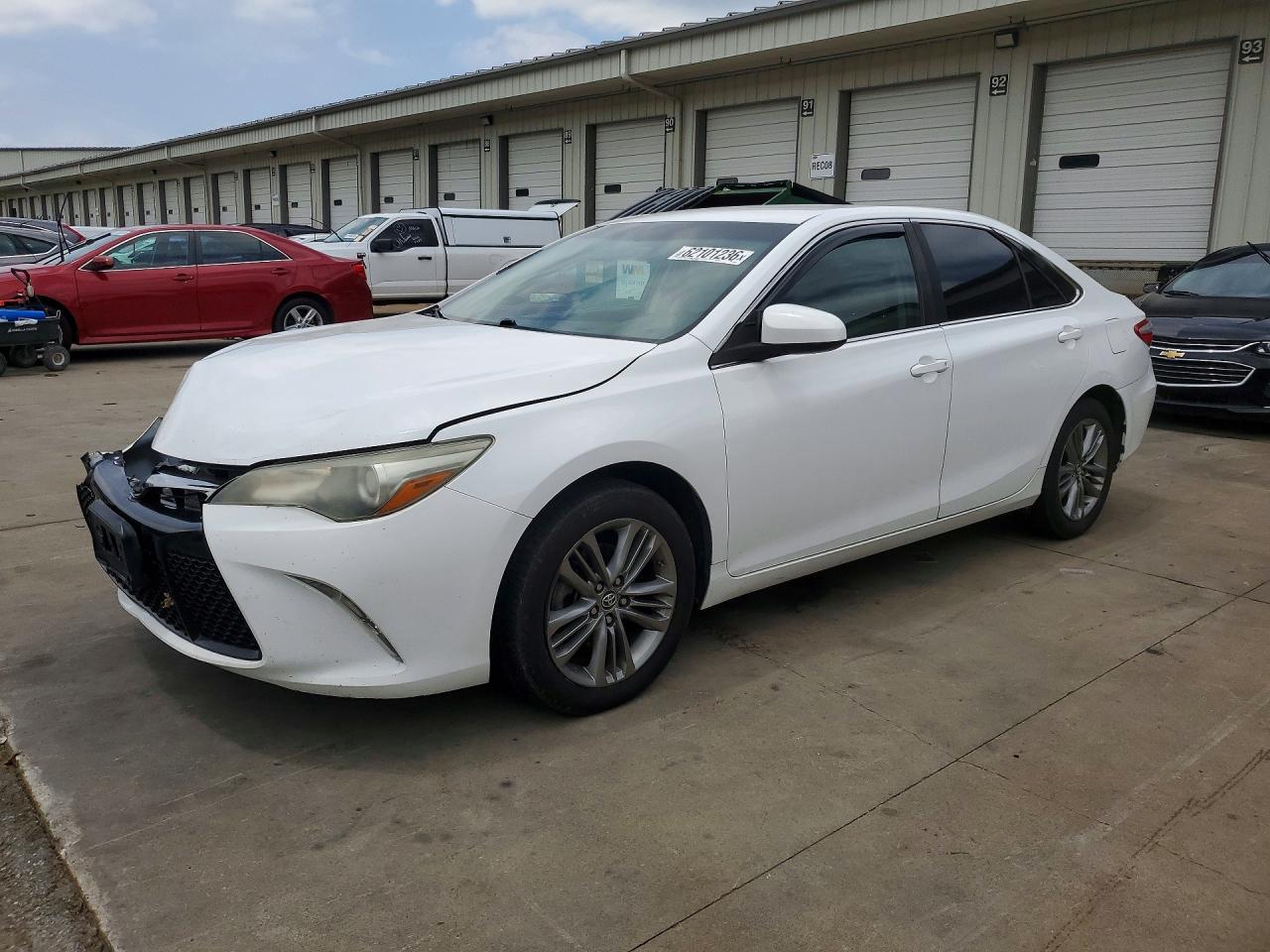 2016 TOYOTA CAMRY