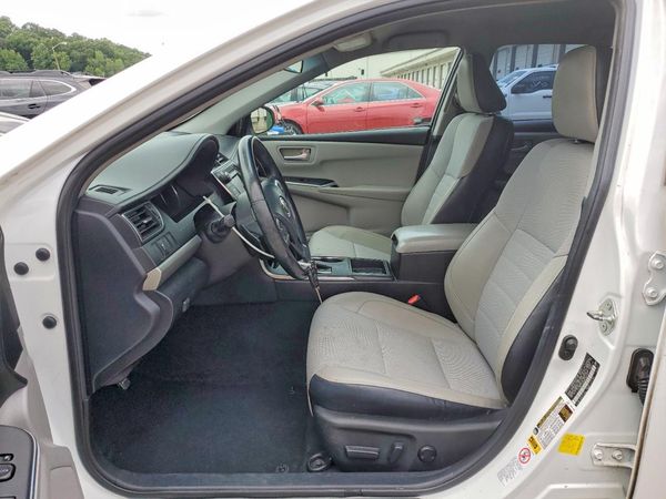 2016 TOYOTA CAMRY