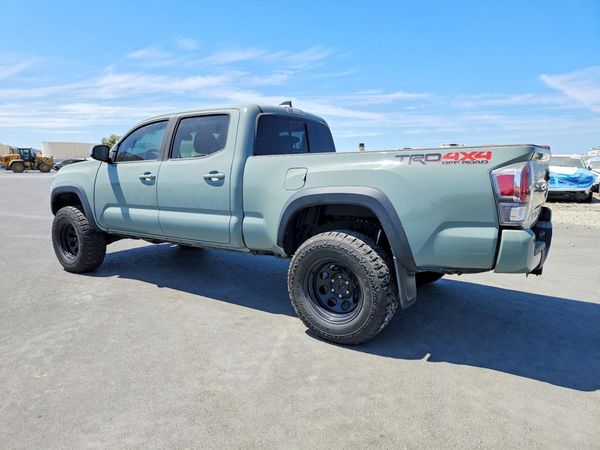 2022 TOYOTA TACOMA SR5