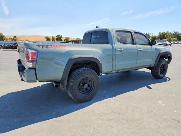 2022 TOYOTA TACOMA SR5
