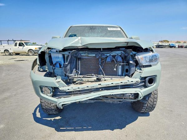 2022 TOYOTA TACOMA SR5