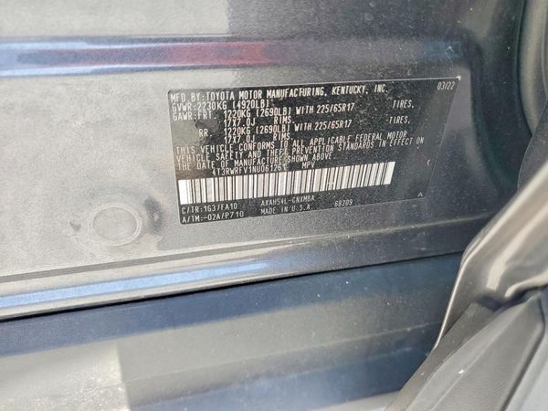 2022 TOYOTA RAV4 XLE