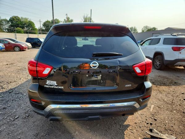 2018 NISSAN PATHFINDER