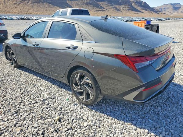 2024 HYUNDAI ELANTRA