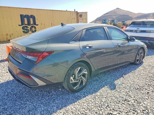 2024 HYUNDAI ELANTRA