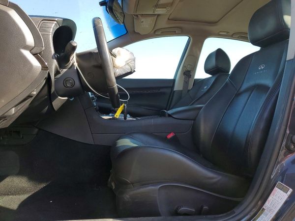 2012 INFINITI G37