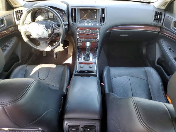 2012 INFINITI G37